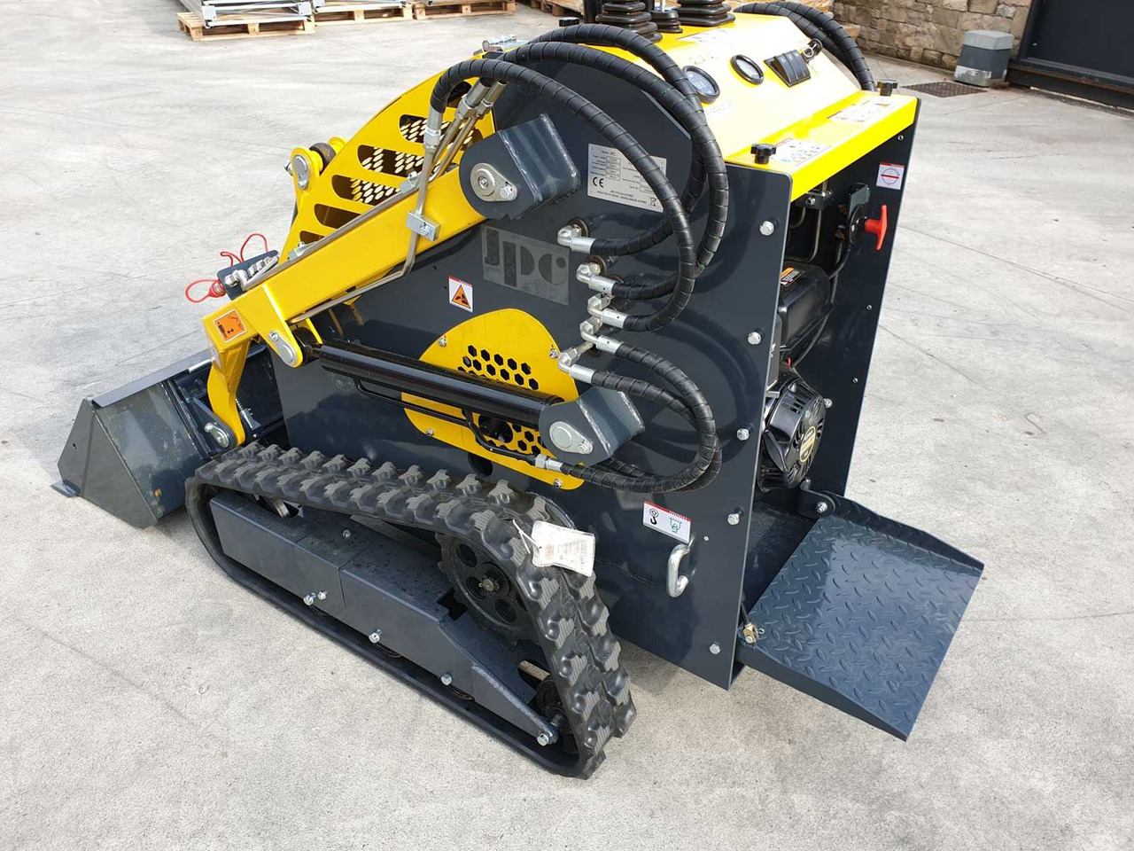 Chargeuse sur pneus JPC HT360 MINI TRACK LOADER