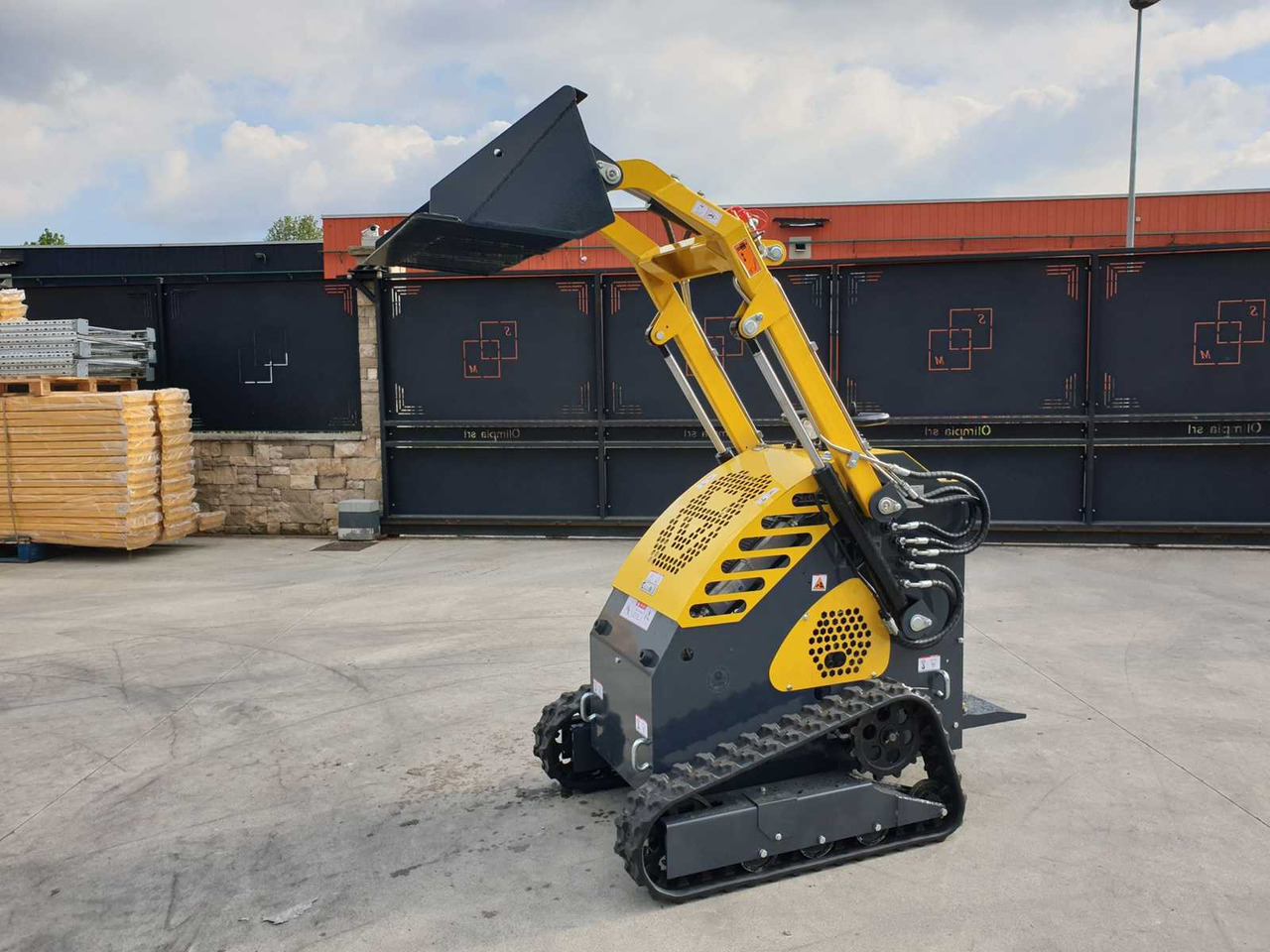 Chargeuse sur pneus JPC HT360 MINI TRACK LOADER