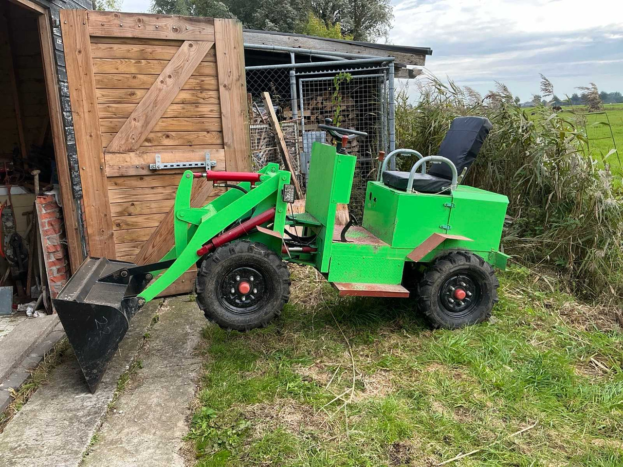 Chargeuse sur pneus JPC ME18 SHOVEL