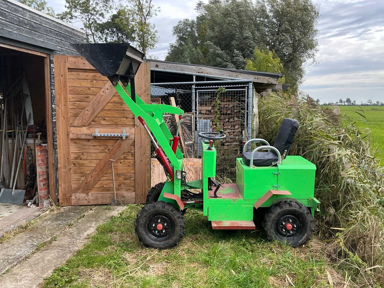 Chargeuse sur pneus JPC ME18 SHOVEL