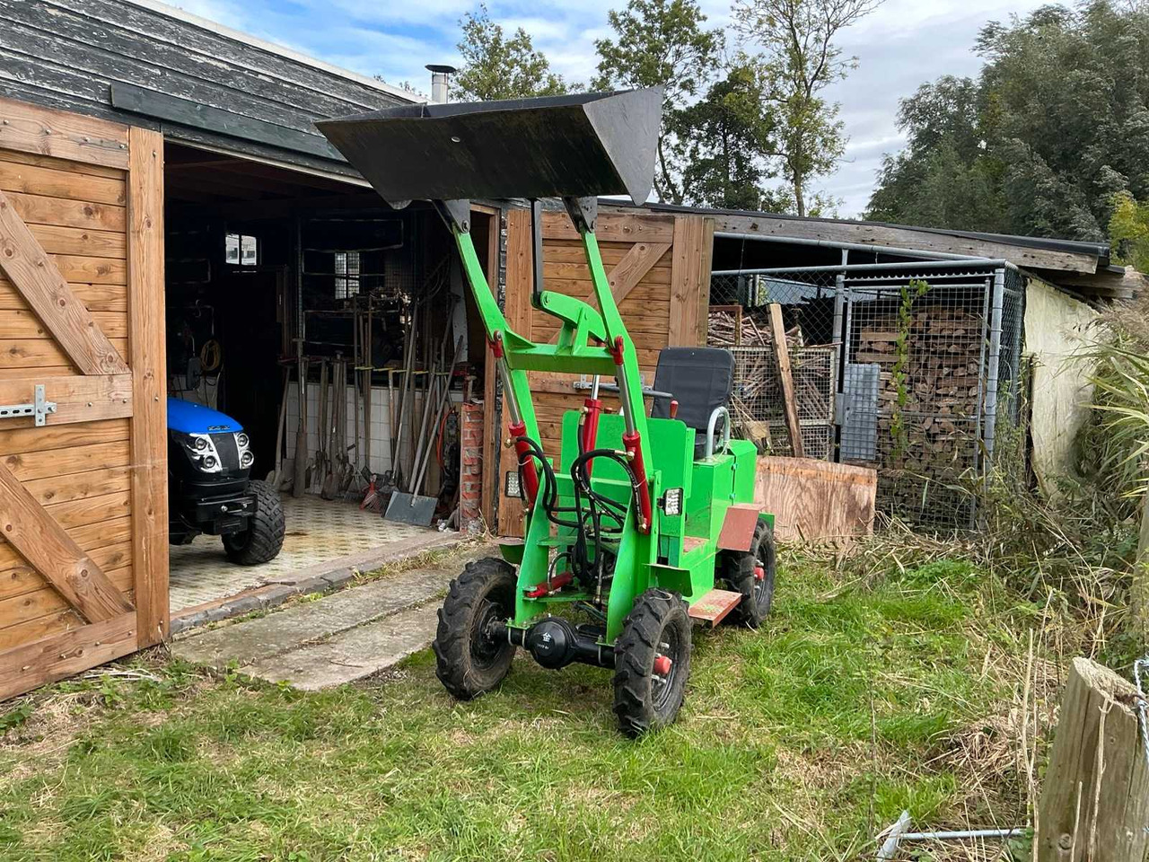 Chargeuse sur pneus JPC ME18 SHOVEL