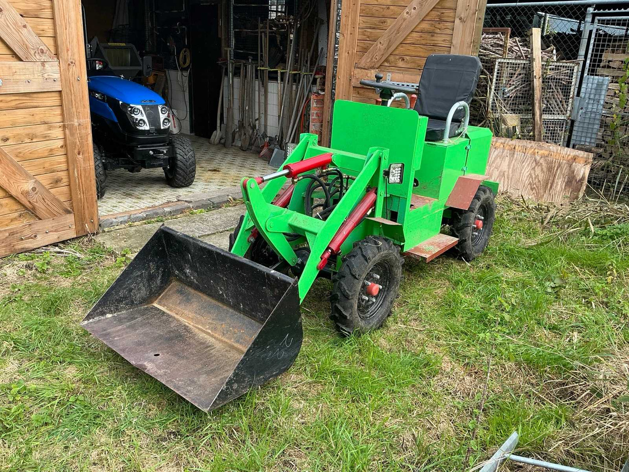 Chargeuse sur pneus JPC ME18 SHOVEL