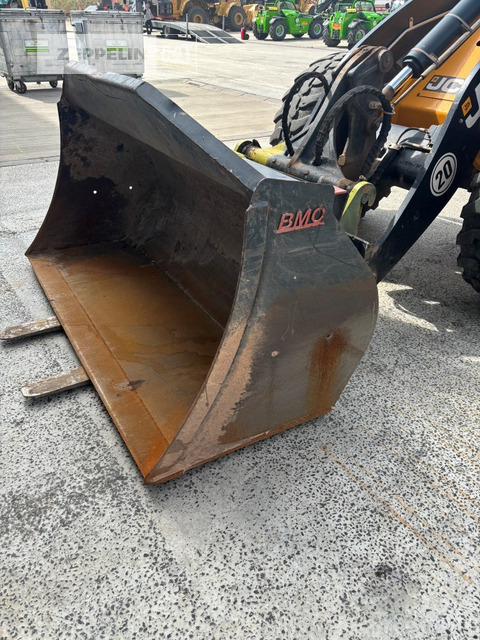 Chargeuse sur pneus Jcb 409