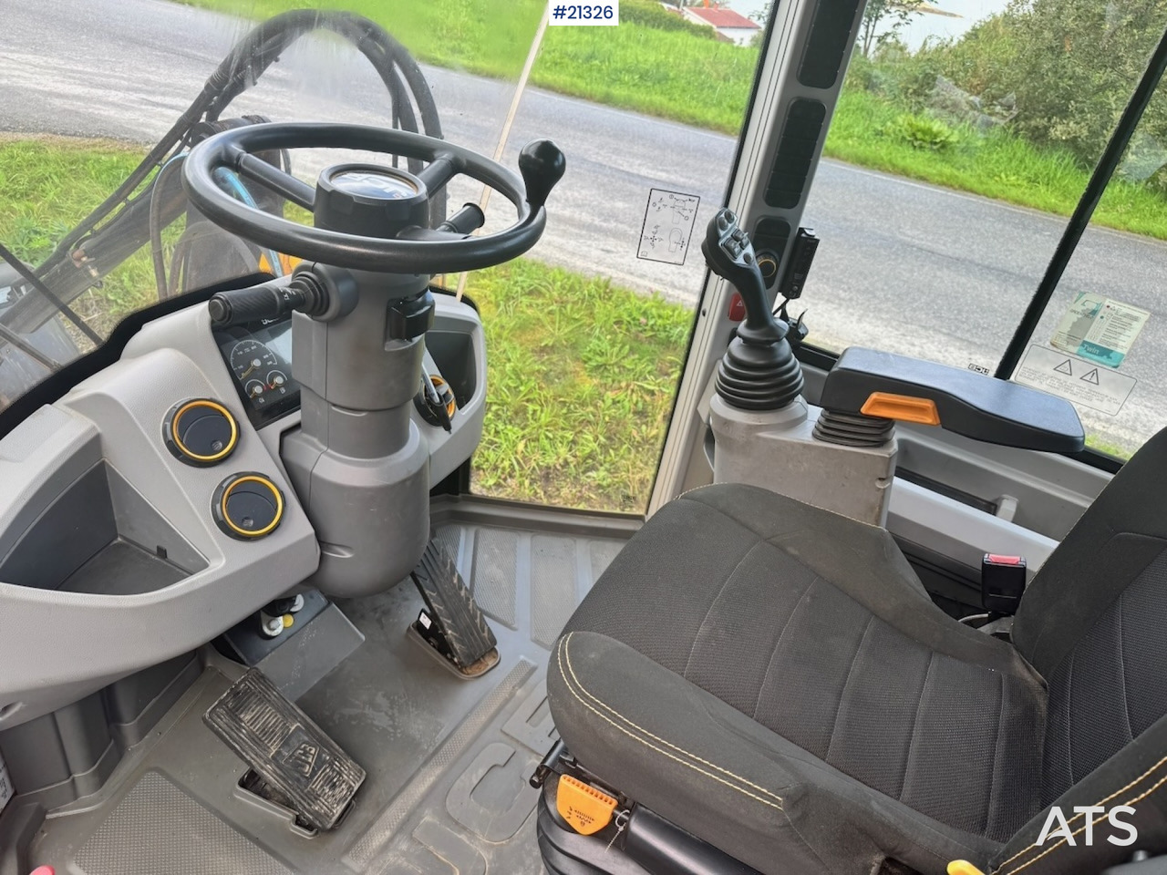 Chargeuse sur pneus Jcb 413K