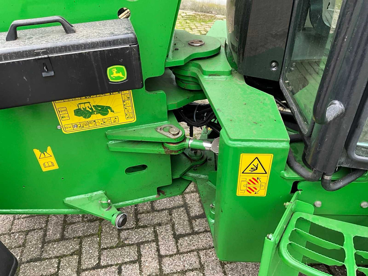 Chargeuse sur pneus John Deere 3800