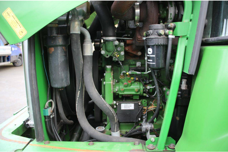 Chargeuse sur pneus John Deere 3800