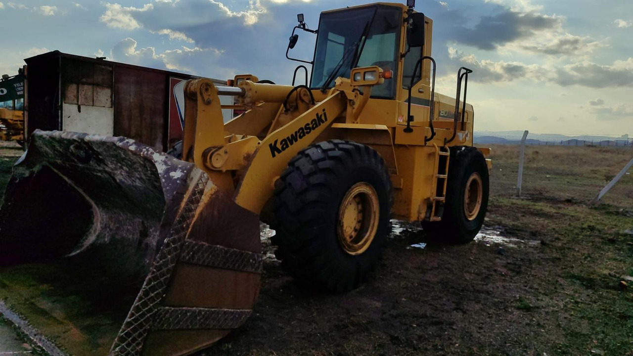 Chargeuse sur pneus KAWASAKI 80ZV