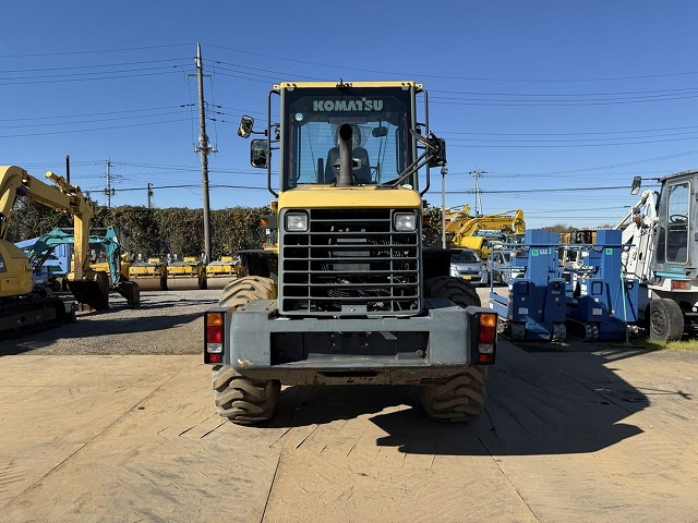 Chargeuse sur pneus KOMATSU WA100-6