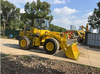 Chargeuse sur pneus KOMATSU WA320-3