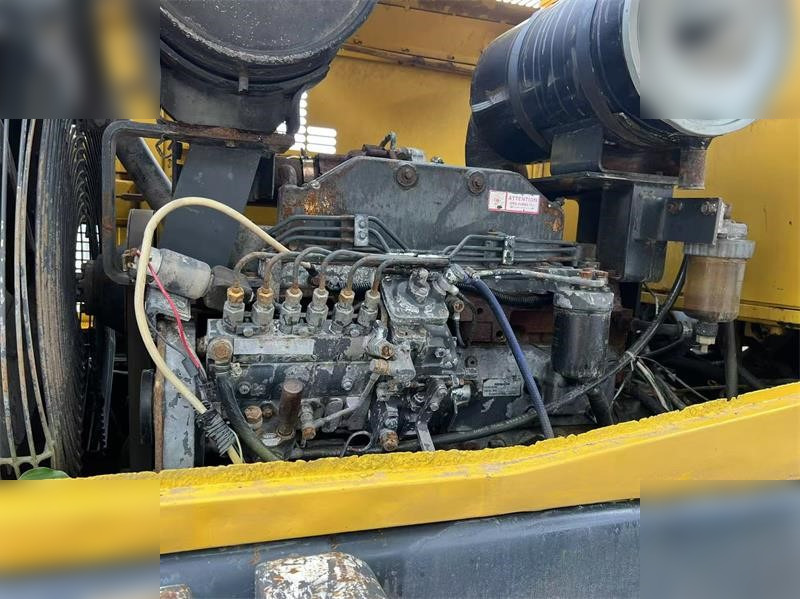 Chargeuse sur pneus KOMATSU WA320-3