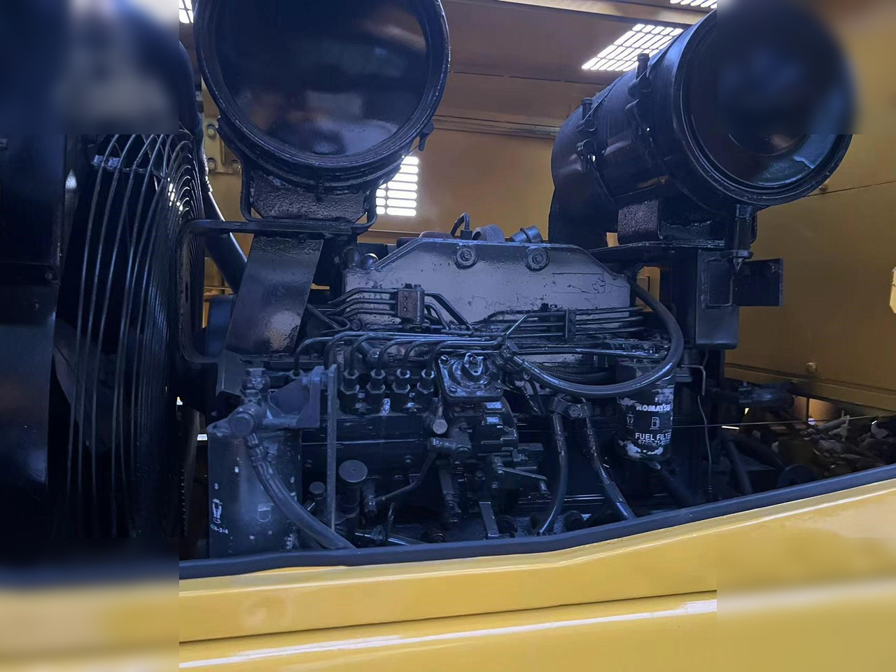 Chargeuse sur pneus KOMATSU WA320-3