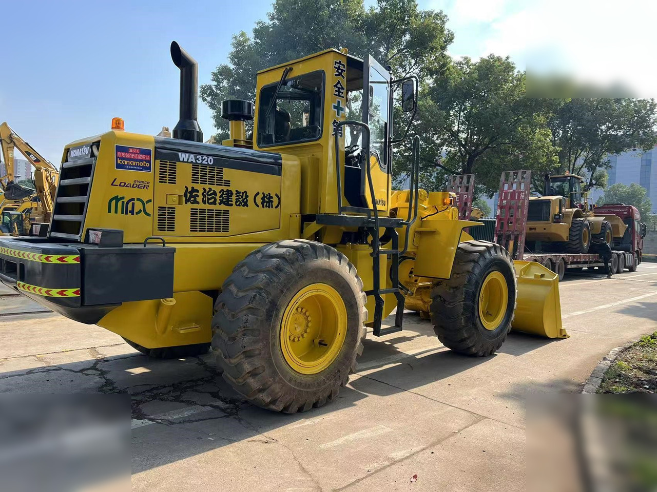 Chargeuse sur pneus KOMATSU WA320-3