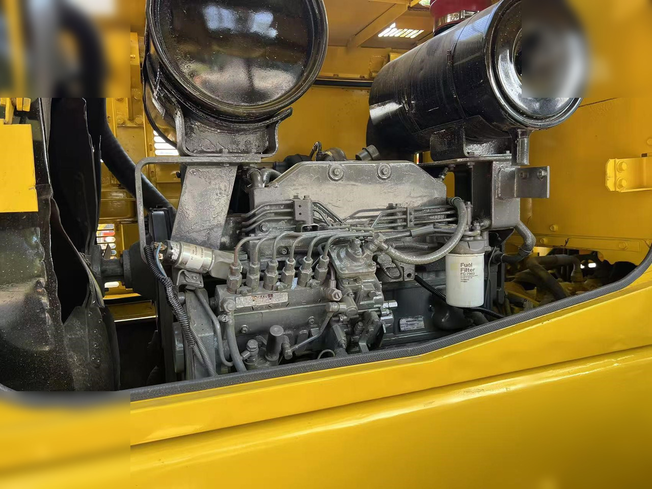 Chargeuse sur pneus KOMATSU WA320-3