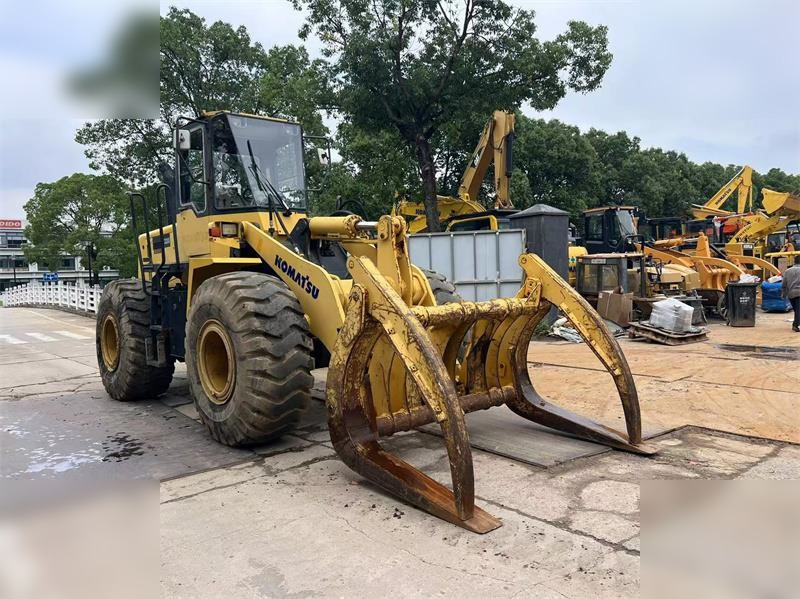 Chargeuse sur pneus KOMATSU WA320-3