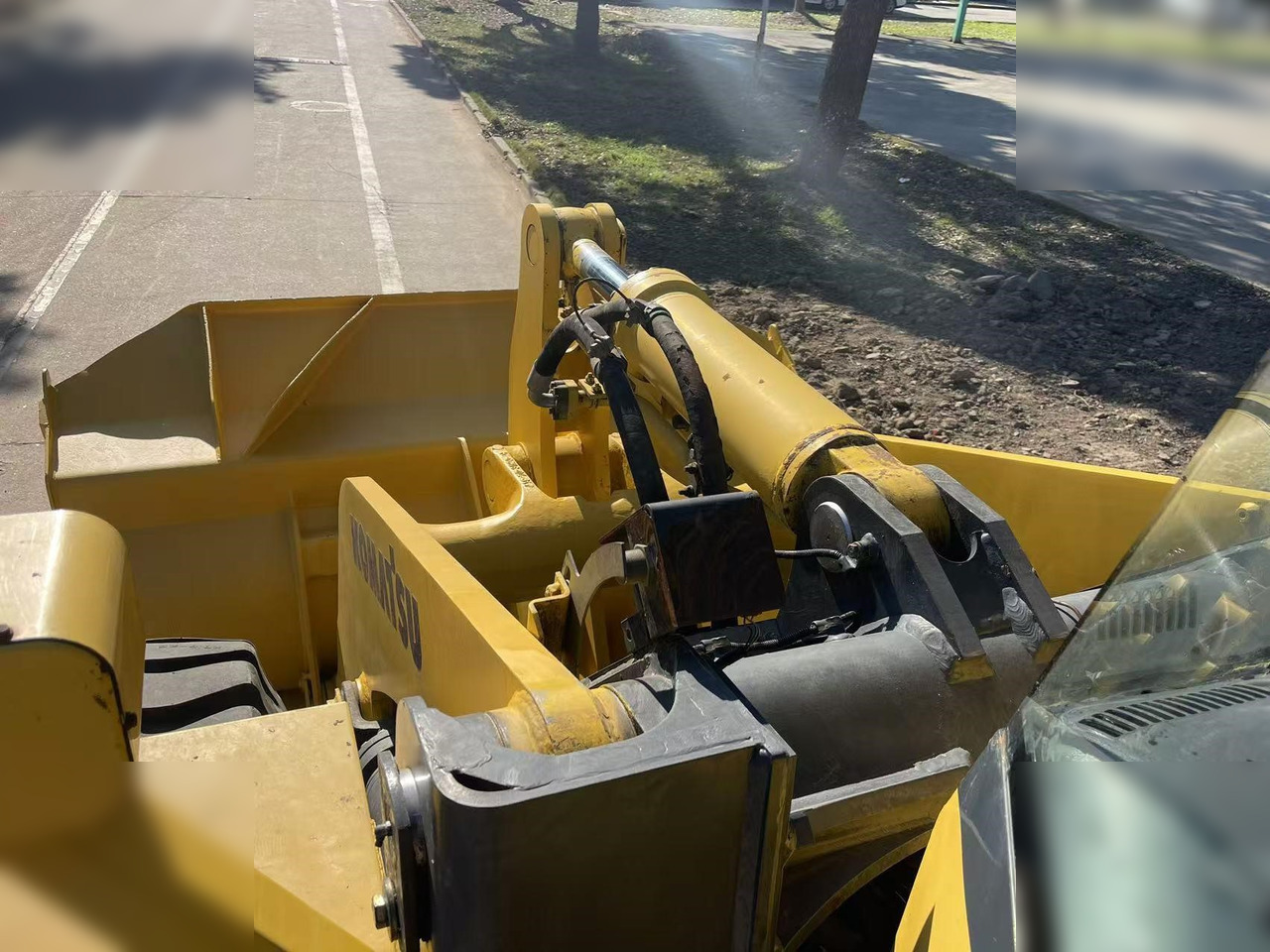 Chargeuse sur pneus KOMATSU WA320-5