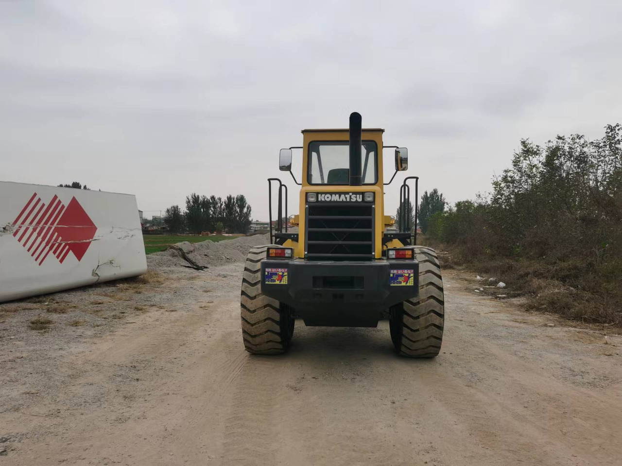 Chargeuse sur pneus KOMATSU WA380