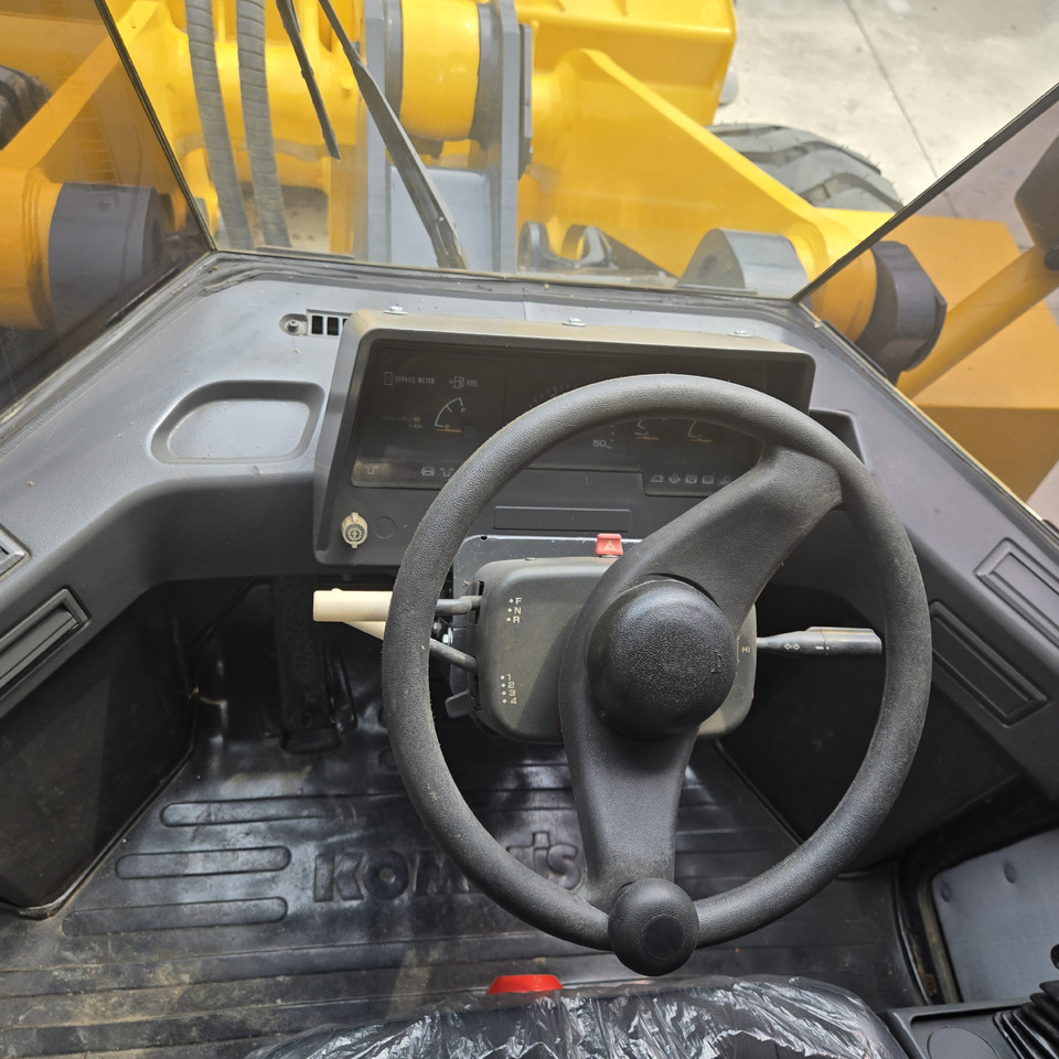 Chargeuse sur pneus KOMATSU WA380