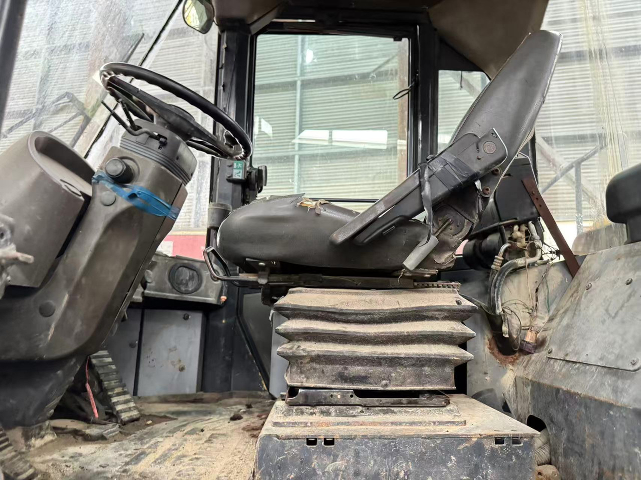 Chargeuse sur pneus KOMATSU WA380Z-6