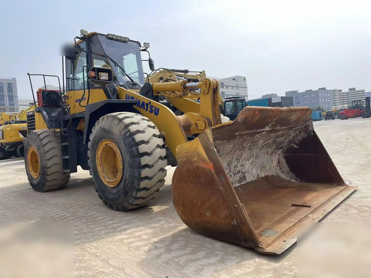 Chargeuse sur pneus KOMATSU WA380Z-6