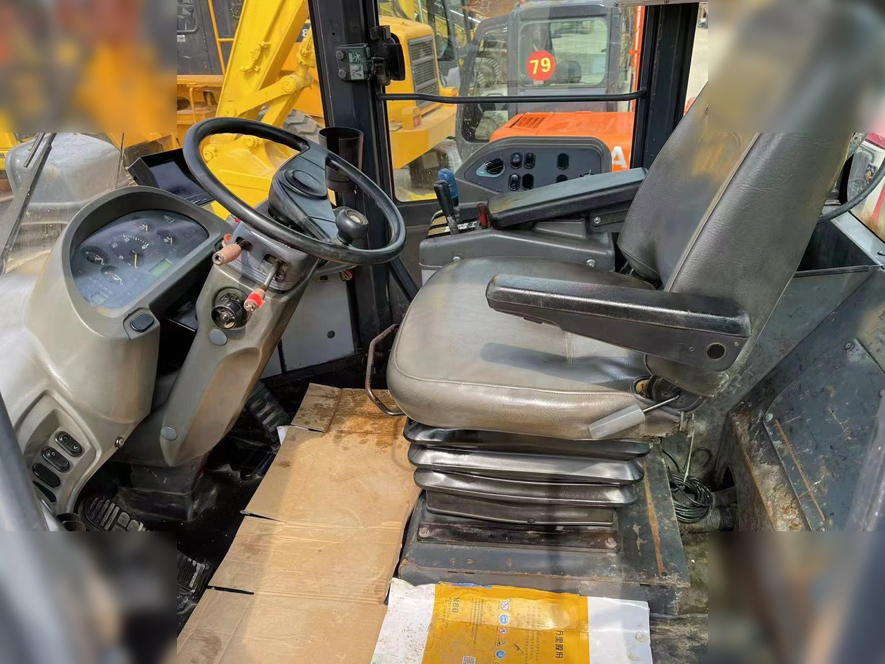 Chargeuse sur pneus KOMATSU WA380Z-6