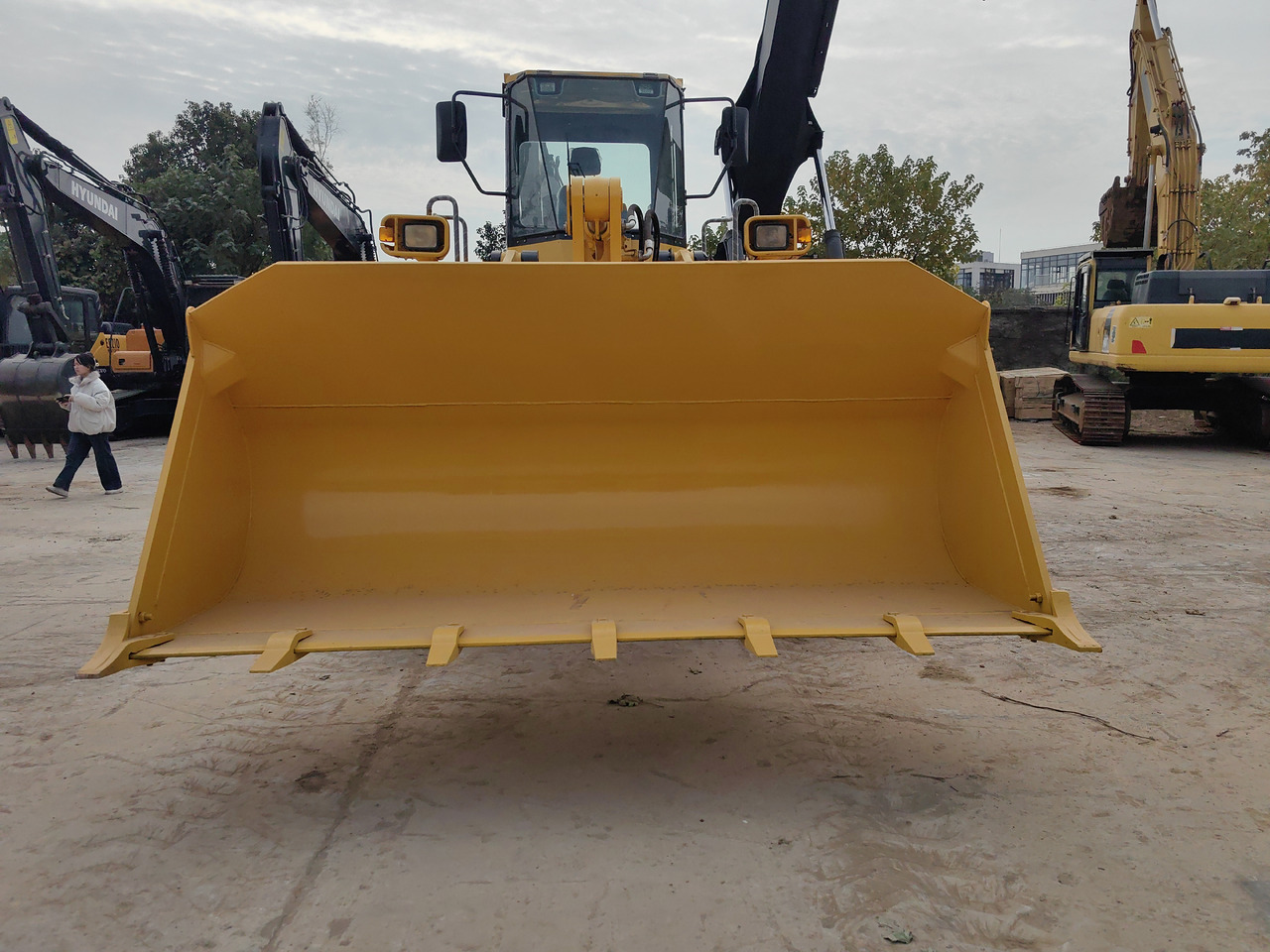 Chargeuse sur pneus KOMATSU WA380-3