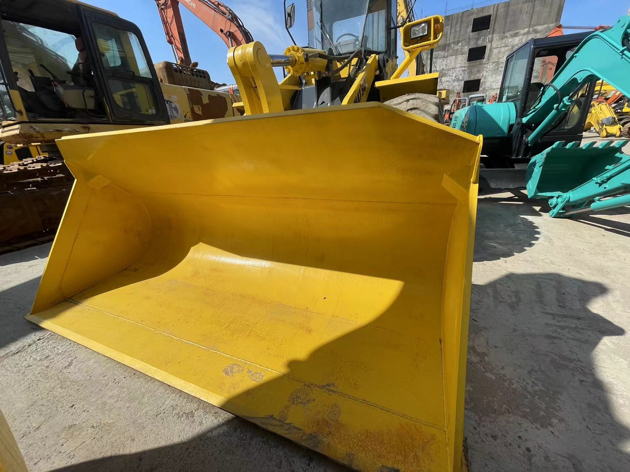 Chargeuse sur pneus KOMATSU WA380-3