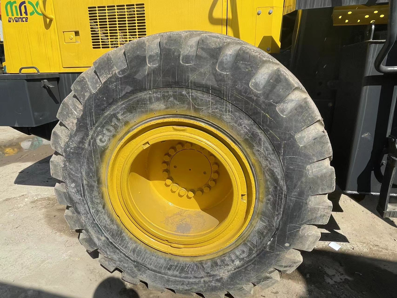 Chargeuse sur pneus KOMATSU WA380-3