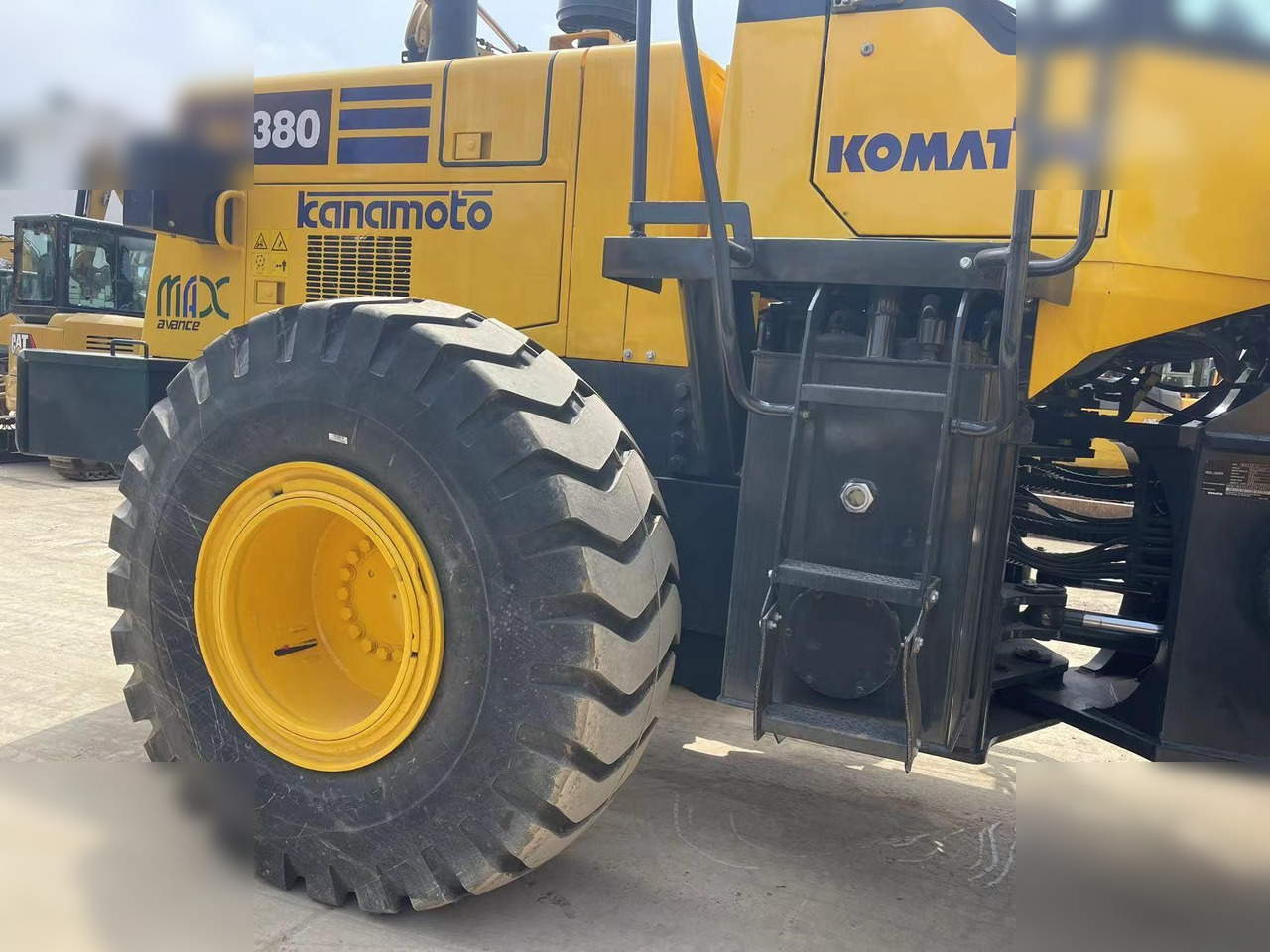 Chargeuse sur pneus KOMATSU WA380-3