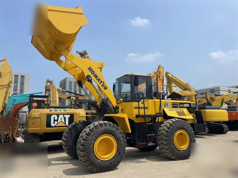 Chargeuse sur pneus KOMATSU WA380-3