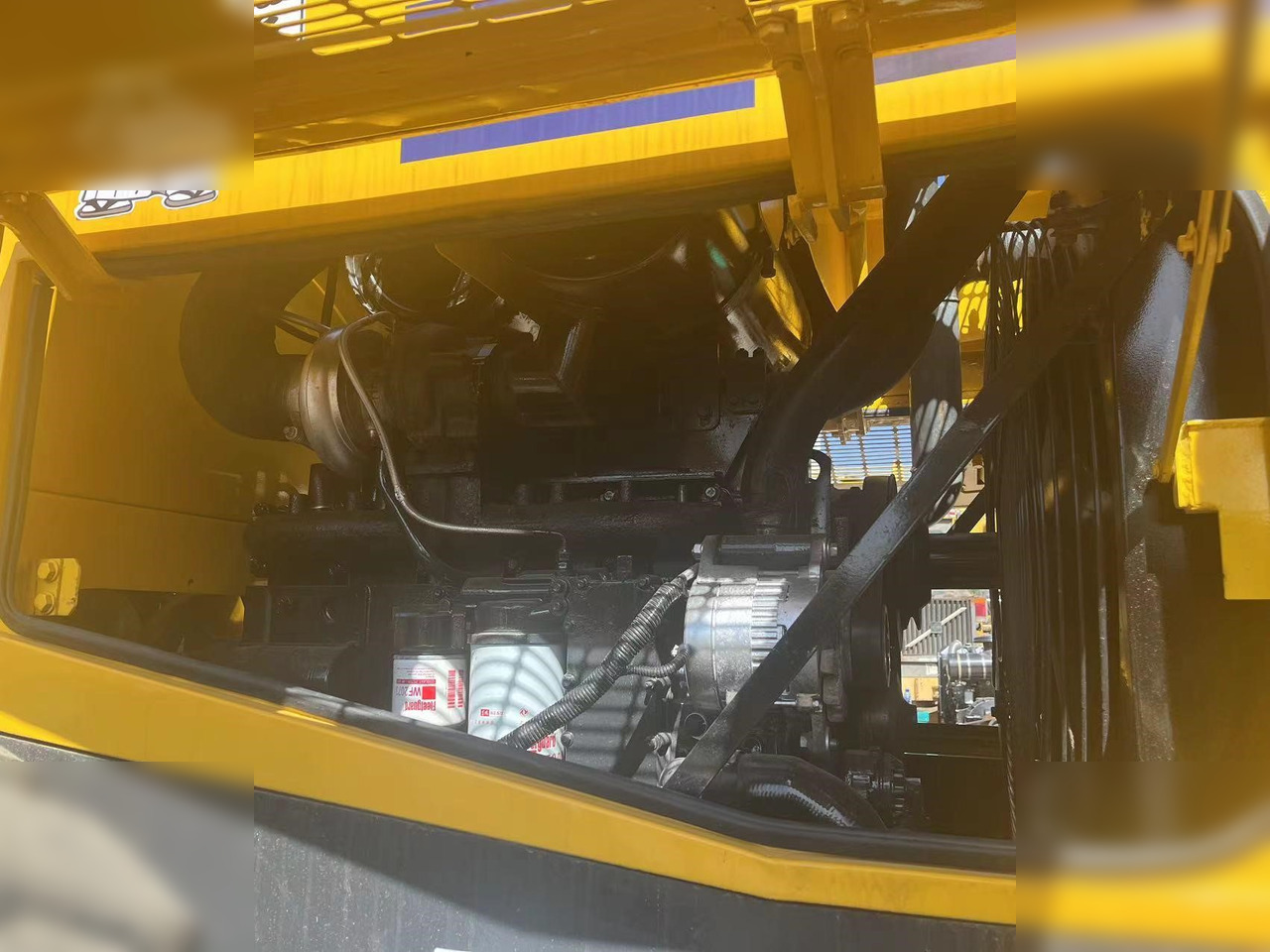 Chargeuse sur pneus KOMATSU WA380-3