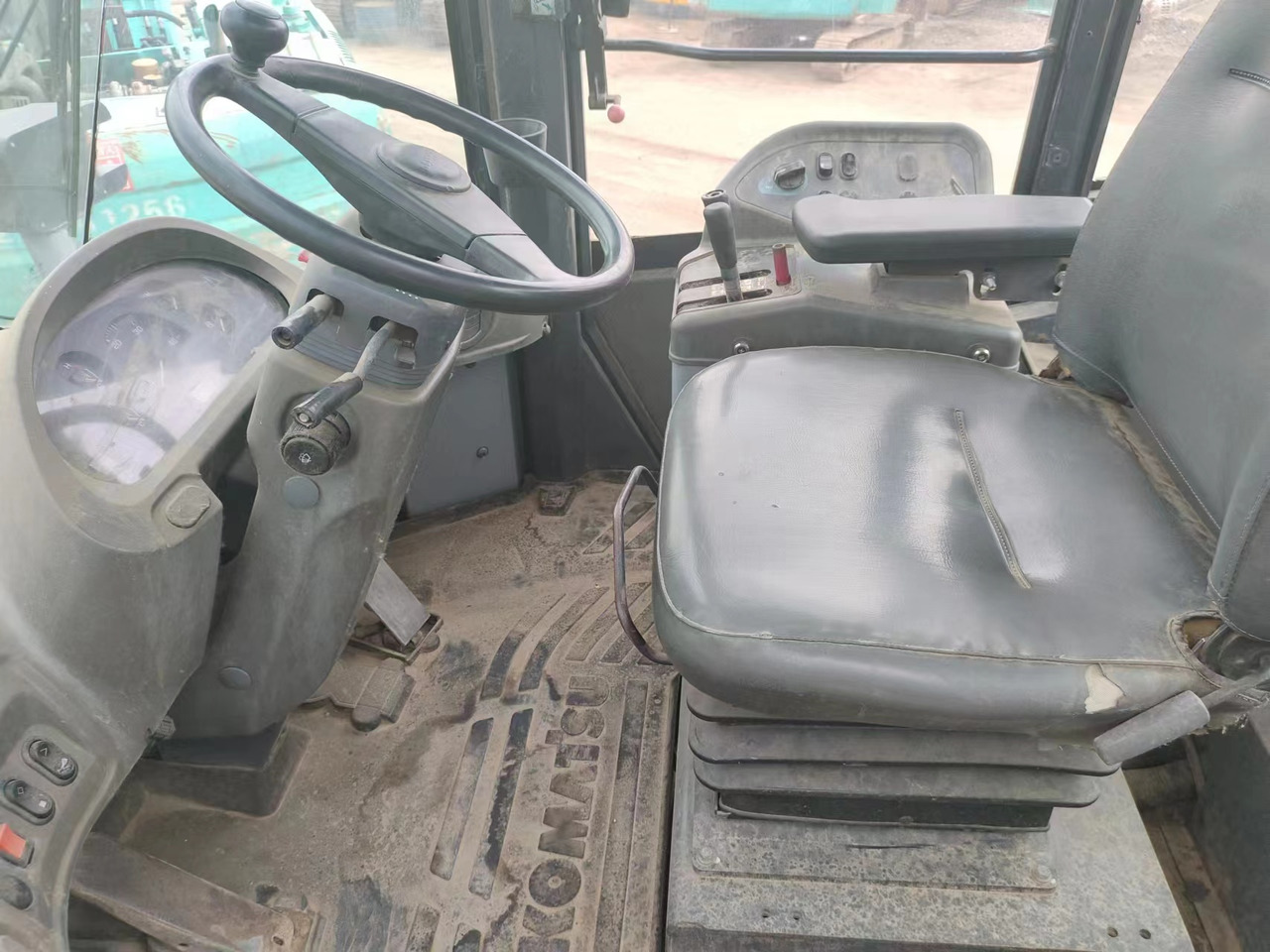 Chargeuse sur pneus KOMATSU WA380-6