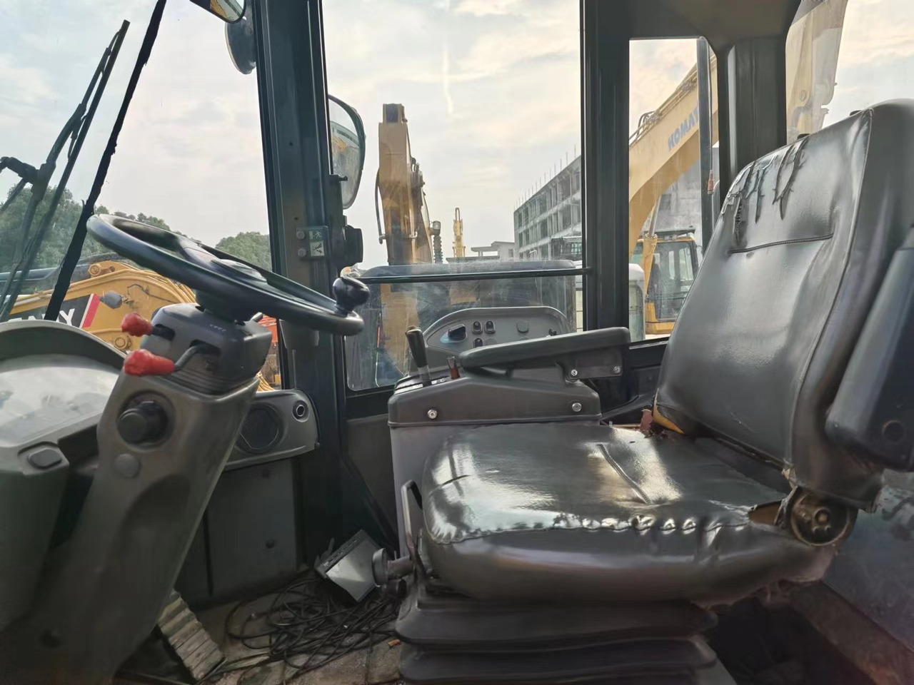 Chargeuse sur pneus KOMATSU WA380-6