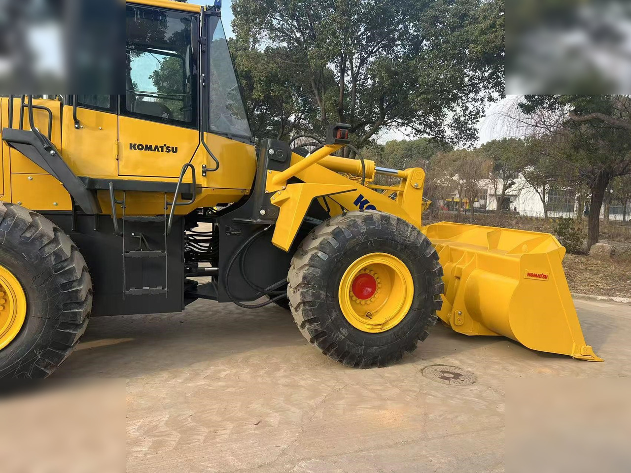 Chargeuse sur pneus KOMATSU WA380-6