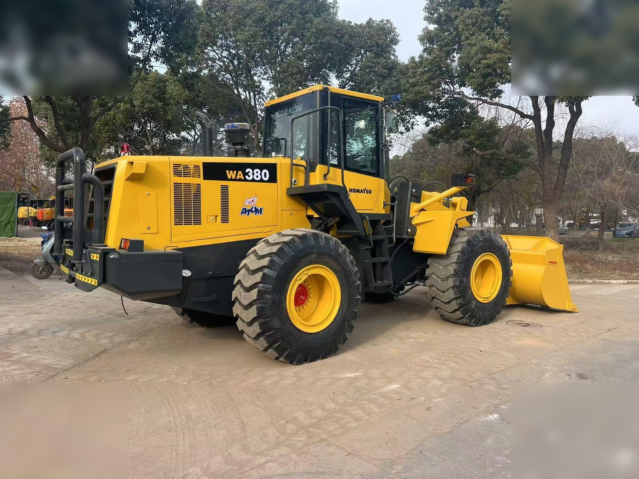 Chargeuse sur pneus KOMATSU WA380-6