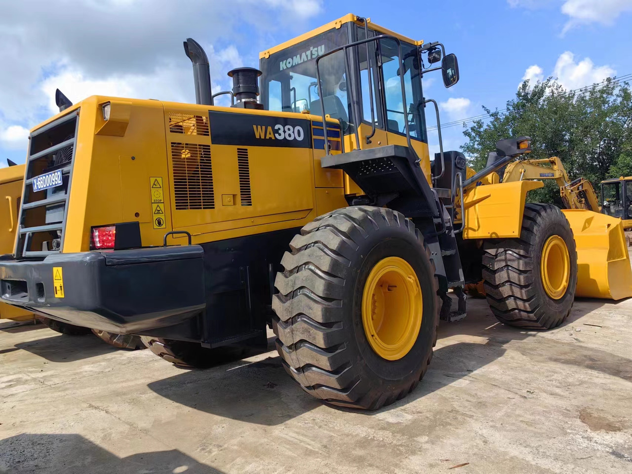 Chargeuse sur pneus KOMATSU WA380-6