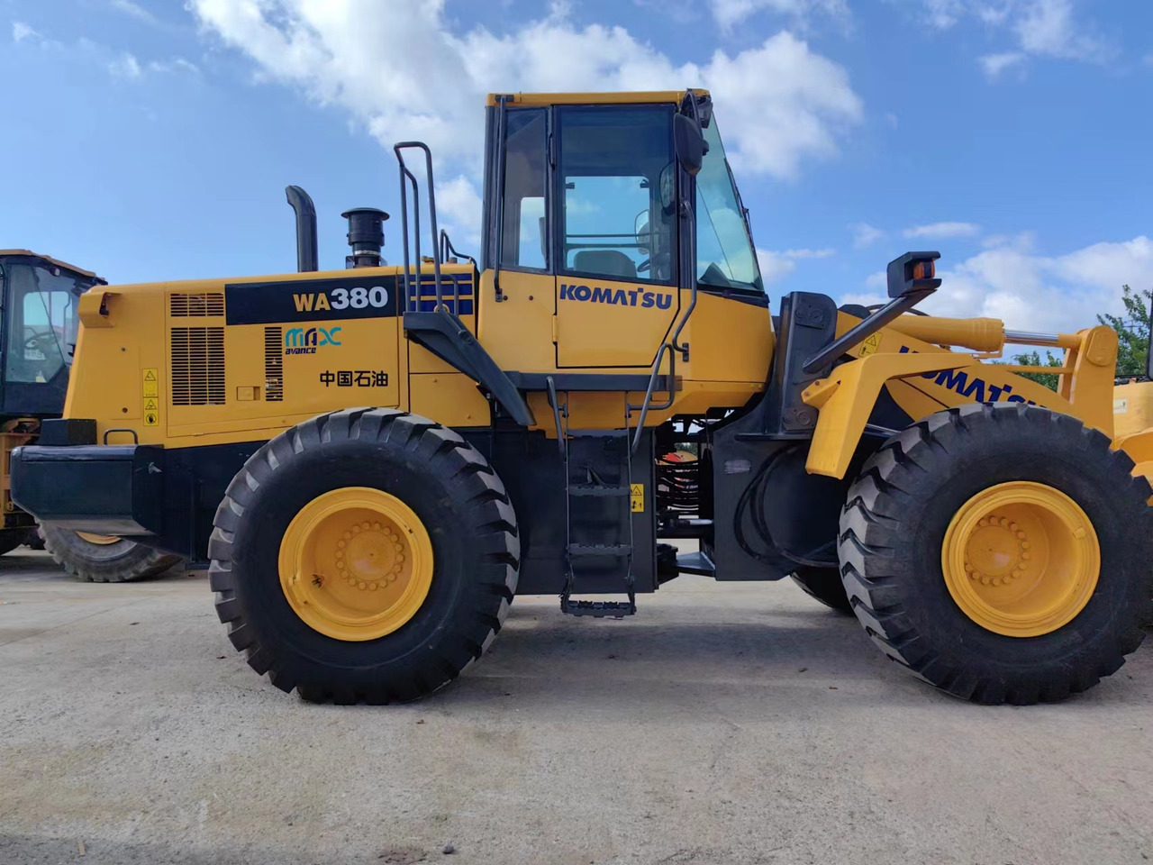 Chargeuse sur pneus KOMATSU WA380-6