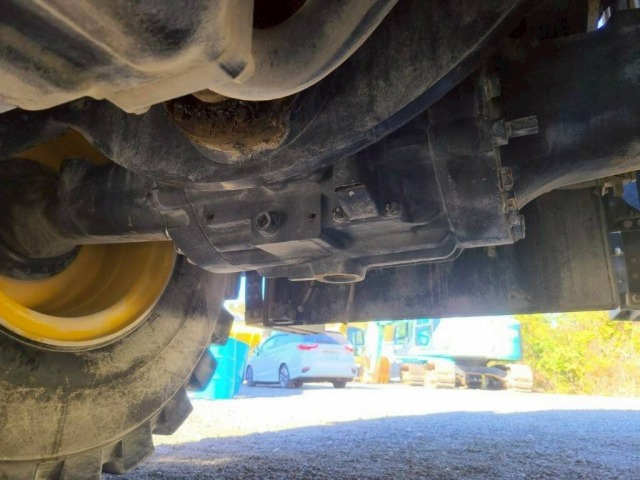 Chargeuse sur pneus KOMATSU WA380-8