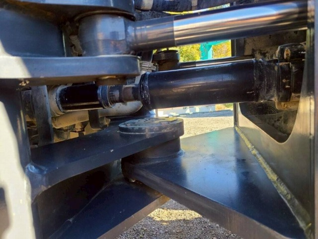 Chargeuse sur pneus KOMATSU WA380-8