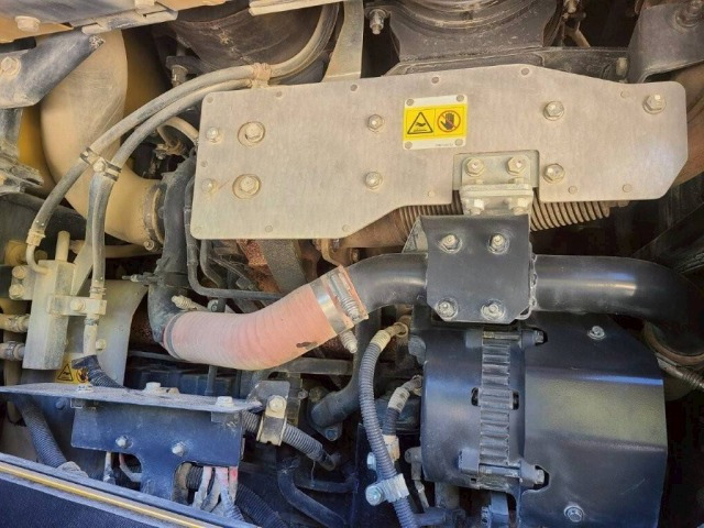 Chargeuse sur pneus KOMATSU WA380-8