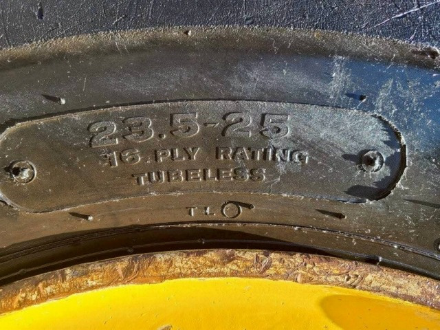 Chargeuse sur pneus KOMATSU WA380-8