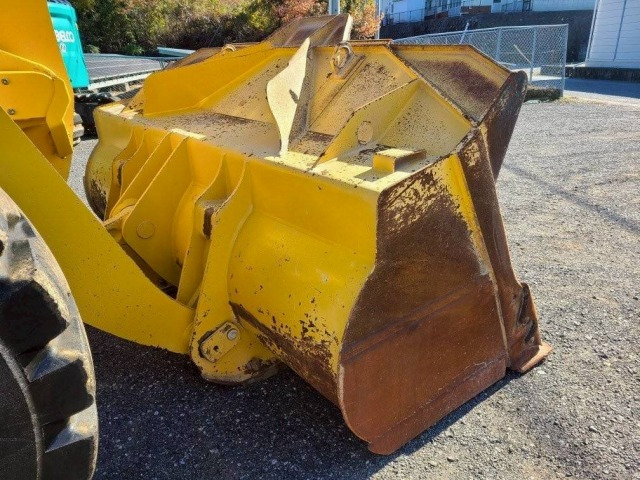Chargeuse sur pneus KOMATSU WA380-8