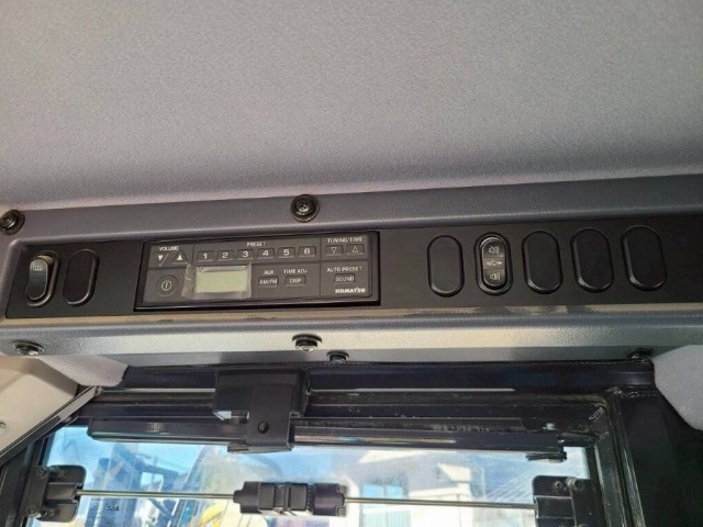 Chargeuse sur pneus KOMATSU WA380-8