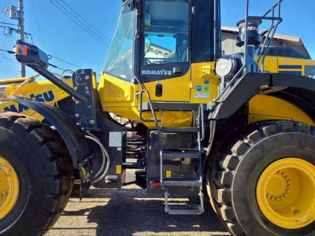 Chargeuse sur pneus KOMATSU WA380-8