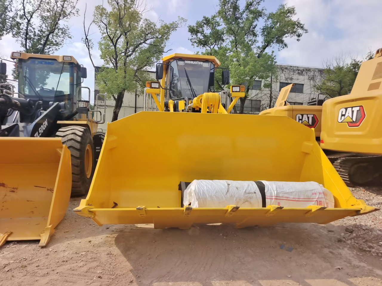 Chargeuse sur pneus KOMATSU WA470