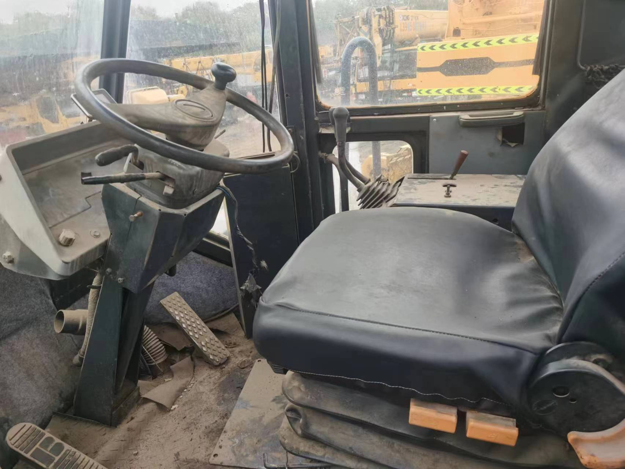Chargeuse sur pneus KOMATSU WA470