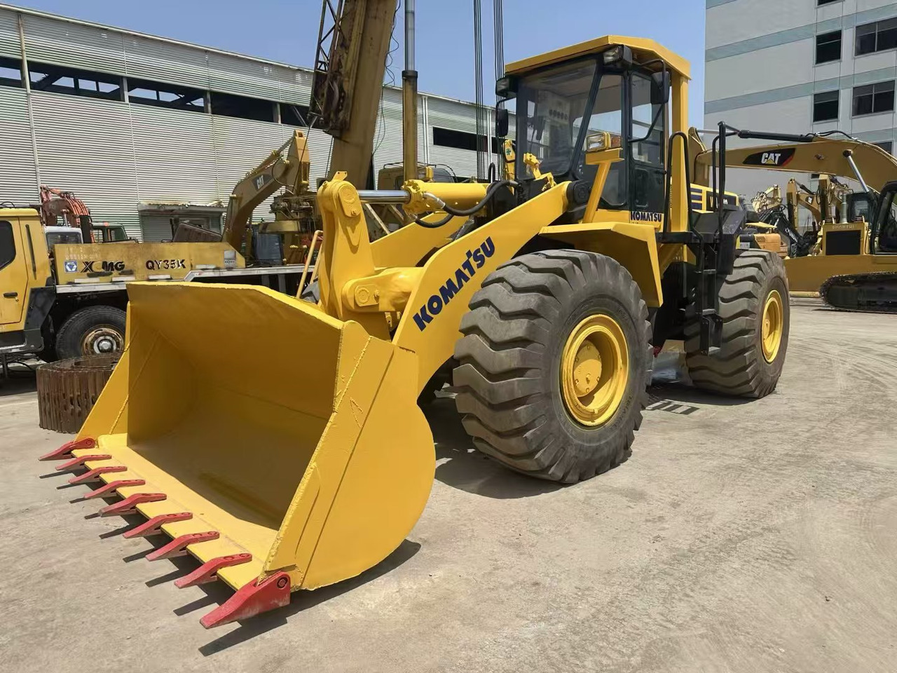Chargeuse sur pneus KOMATSU WA470