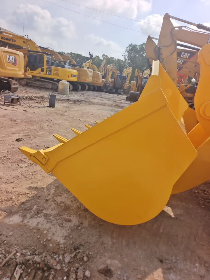 Chargeuse sur pneus KOMATSU WA470-3