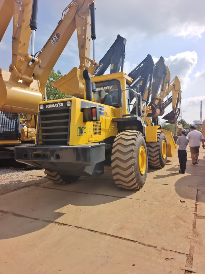 Chargeuse sur pneus KOMATSU WA470-3