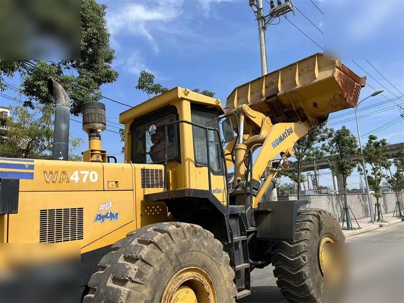 Chargeuse sur pneus KOMATSU WA470-3