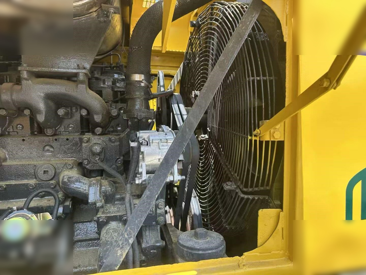 Chargeuse sur pneus KOMATSU WA470-3